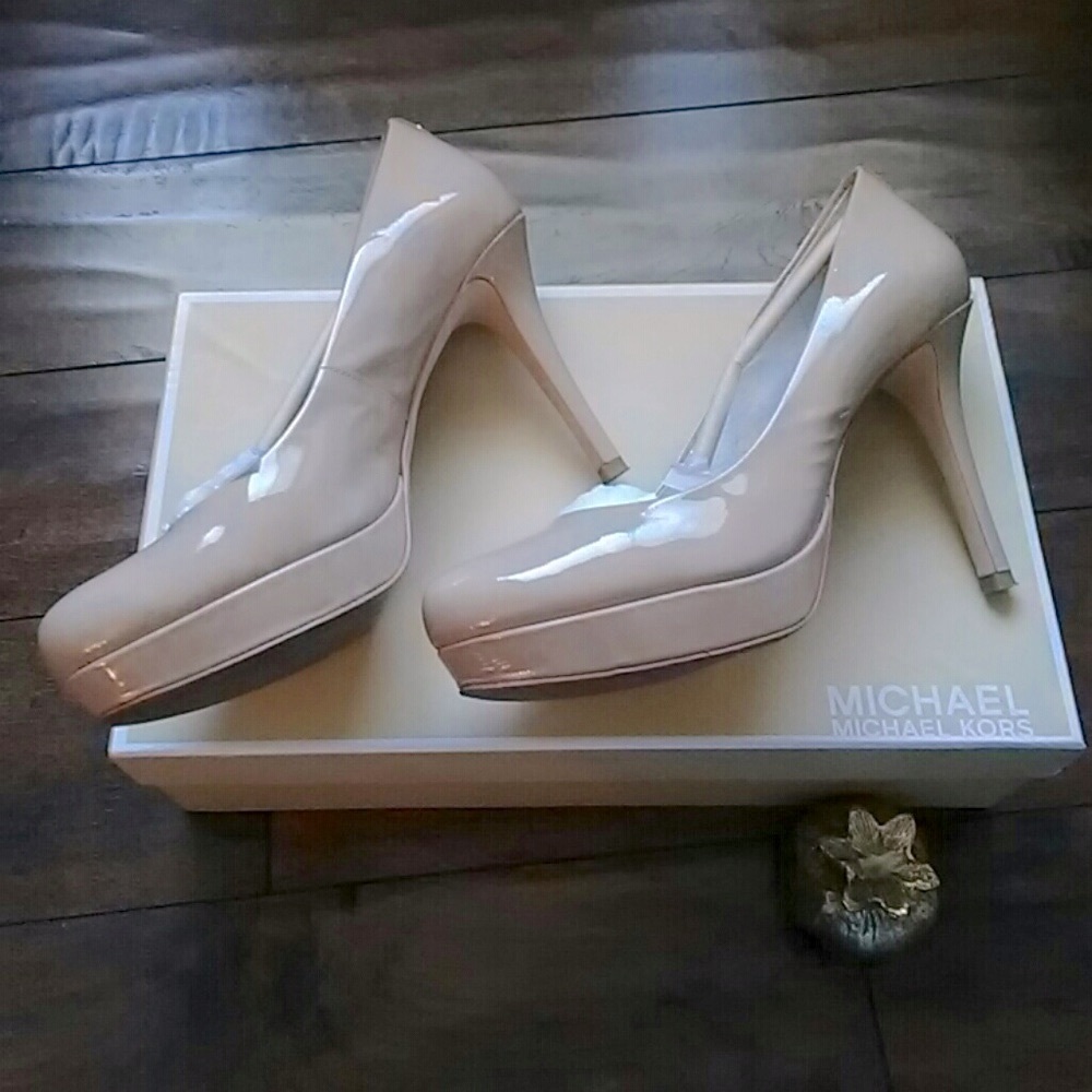 Nude Heels - image 4